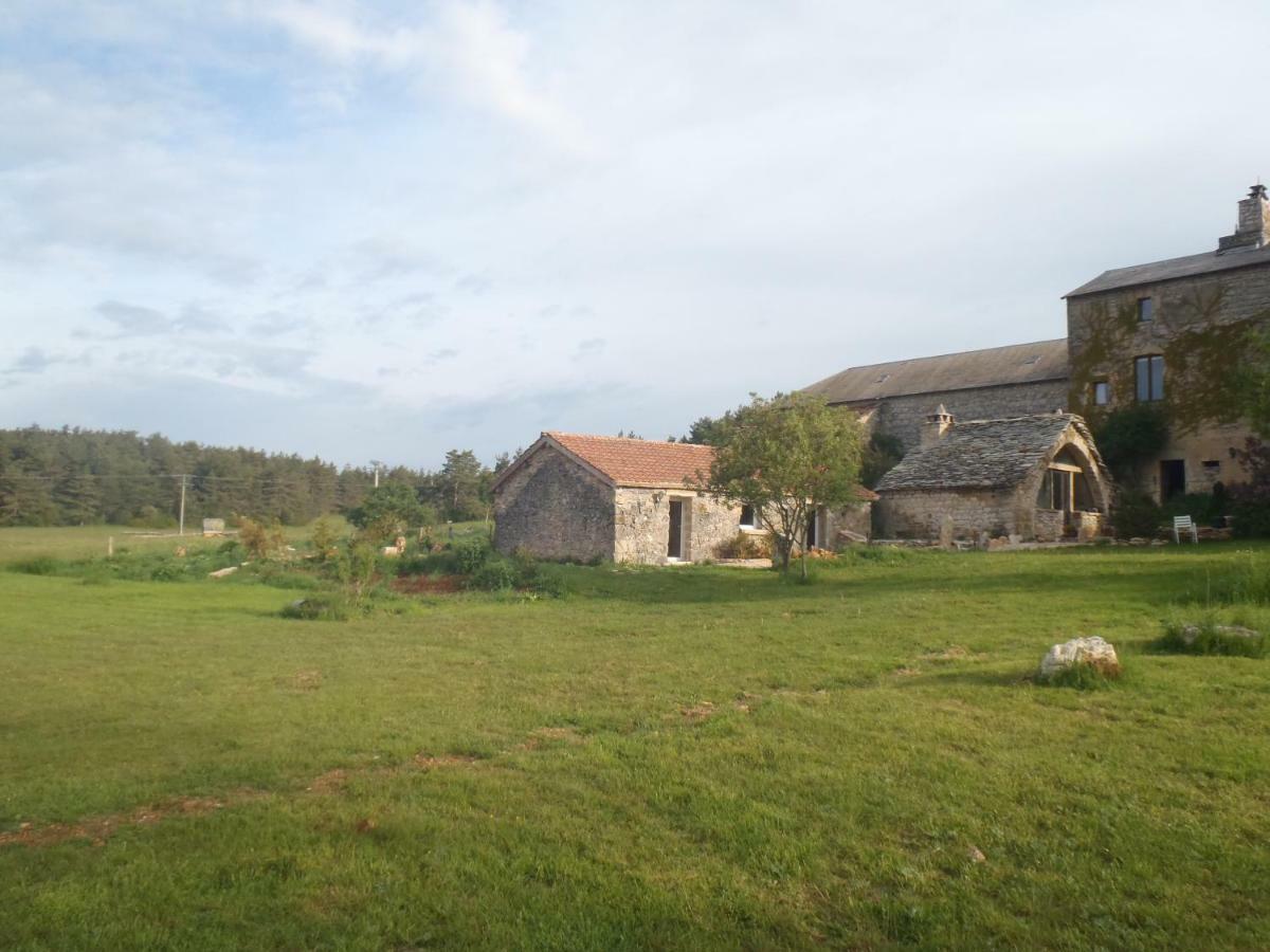 Chambres Du Domaine De Bombes Mostuéjouls Exteriér fotografie