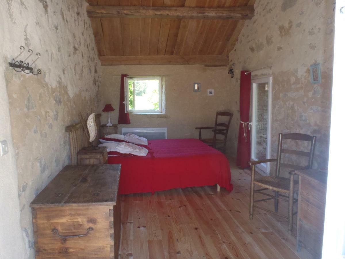 Chambres Du Domaine De Bombes Mostuéjouls Exteriér fotografie